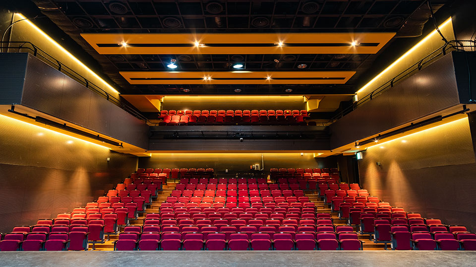 [2관 객석] 2관 무대에서 본 모습