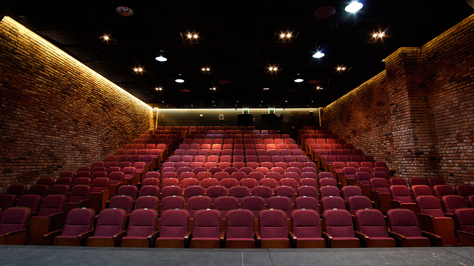 [3관 객석] 무대 중앙에서 본 모습